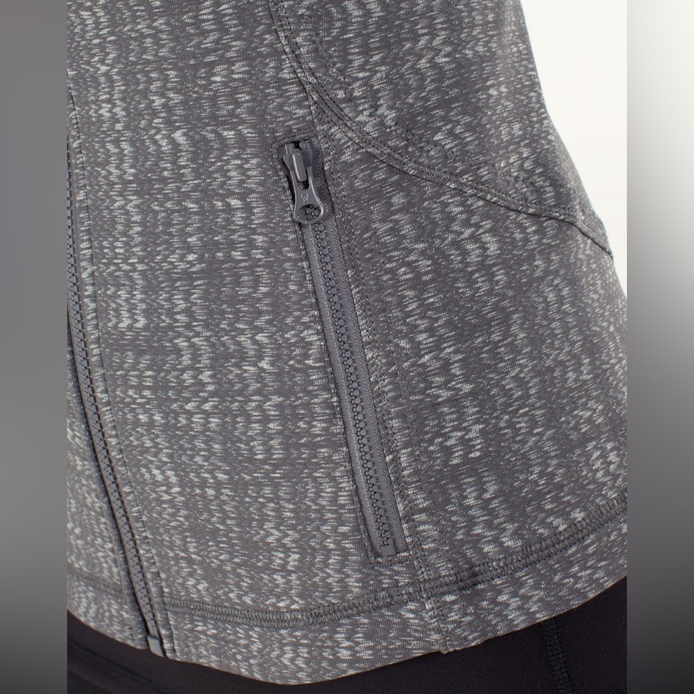 Lululemon Forme Jacket *Cuffins - Picture 9 of 12
